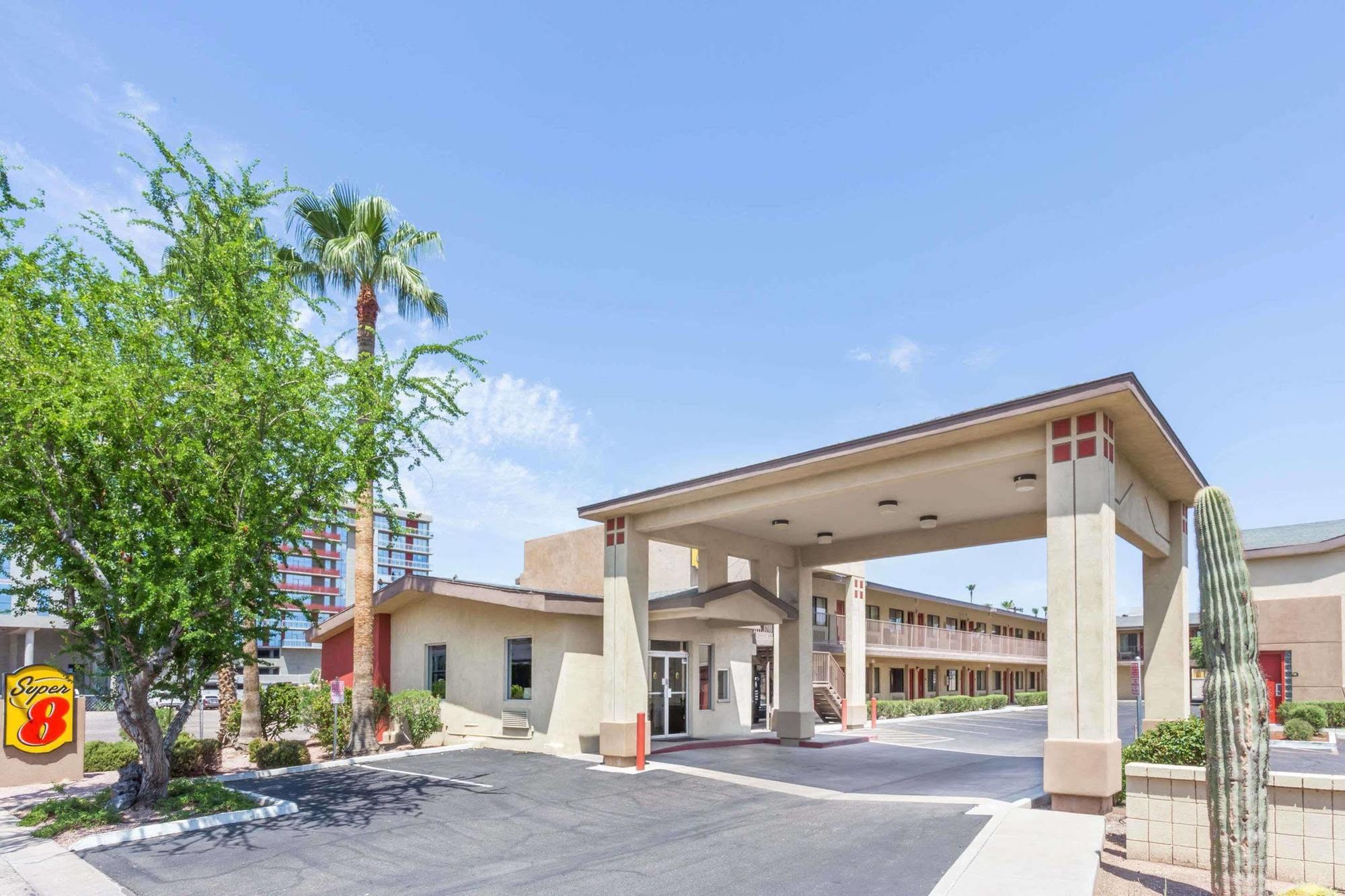 Hotel Super 8 By Wyndham Tempe/Asu/Airport Extérieur photo